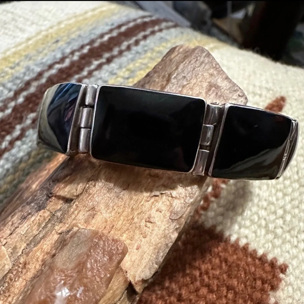 TAXCO Sterling Silver Onyx Cabochon Linked Toggle Bracelet